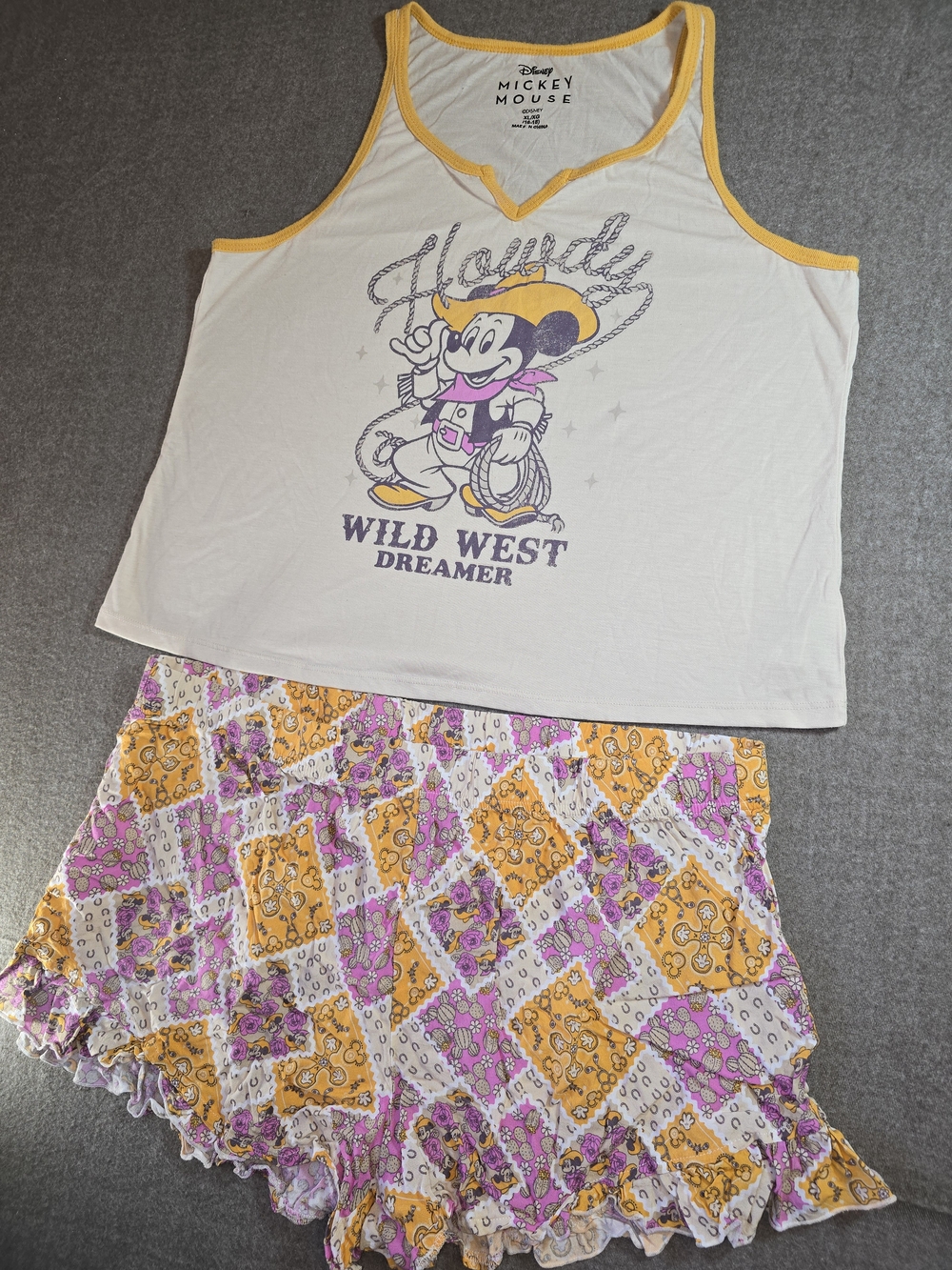 Disney Wild West Rayon Sleepwear Set Pink, Yellow, Cream Womens XL